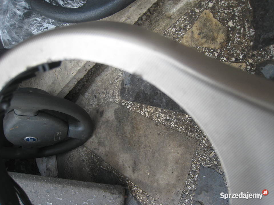 Dekor kierownicy przyciski multifunkcja Alfa Kraków