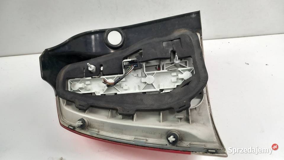 OPEL ZAFIRA B LIFT VAN LAMPA TYŁ PRAWA Zbierkowo