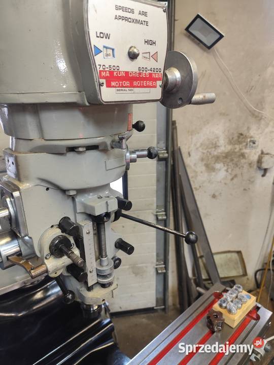 Frezarka uniwersalna do metalu wiertarka Produkcja Maków Podhalański