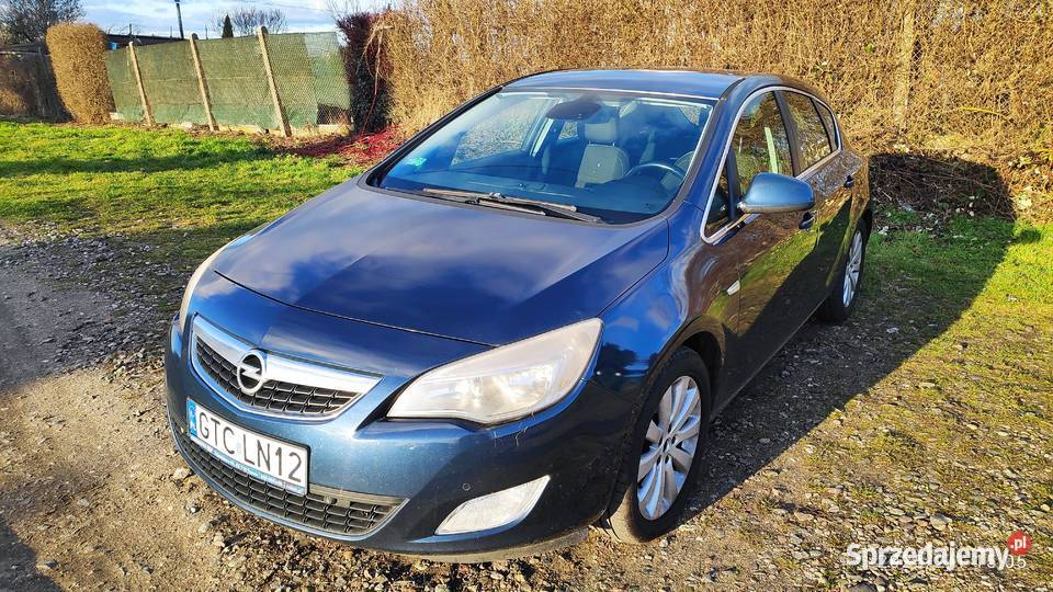 Sprzedam Opel Astra J diesel 17CDTI Samochody osobowe Tczew