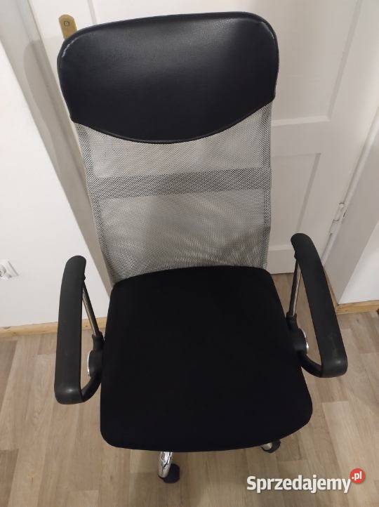 Fotel biurowy obrotowy