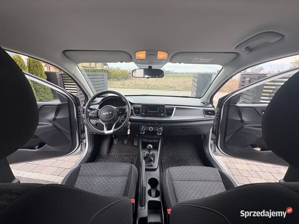 Kia Rio 12m