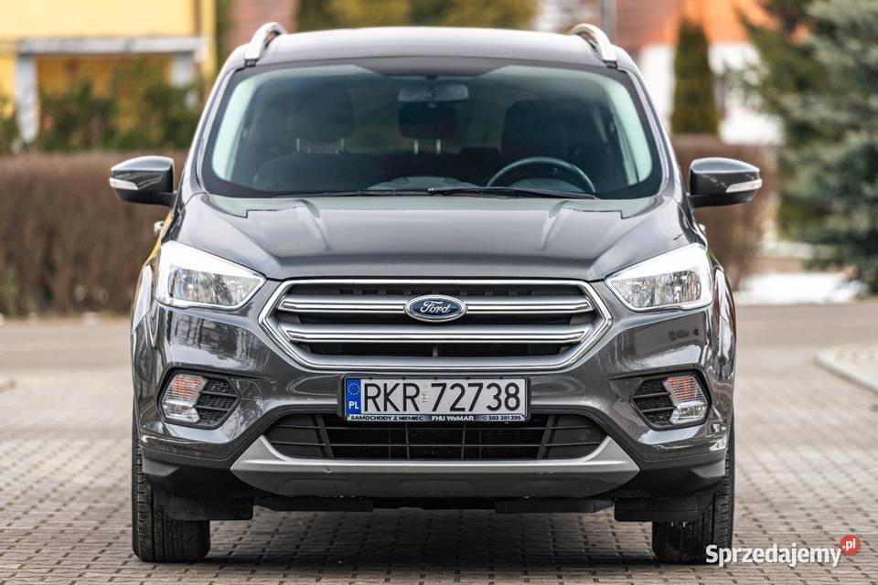 FORD KUGA Zalesie
