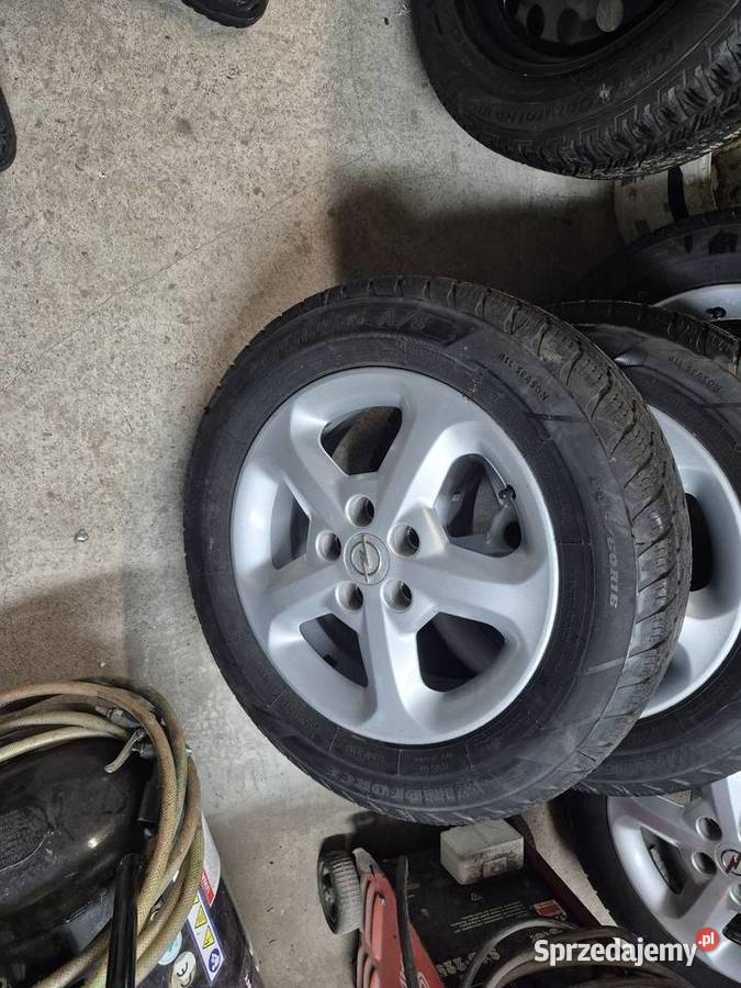 Opony 20560R16 wielosezonowe alufelgi komplet Pozostałe