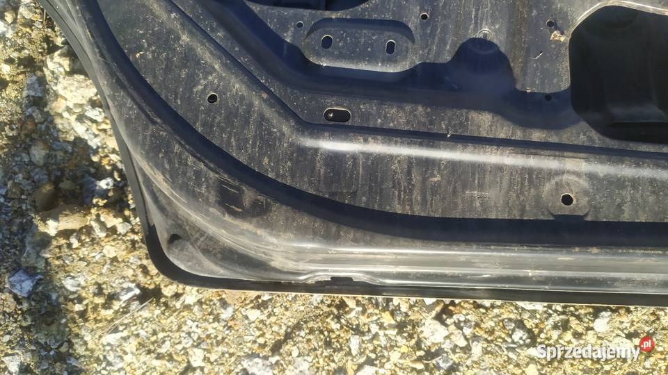 Nissan Primera P11 1997 98 2001 drzwi lewe tył Uniwersalne Byków