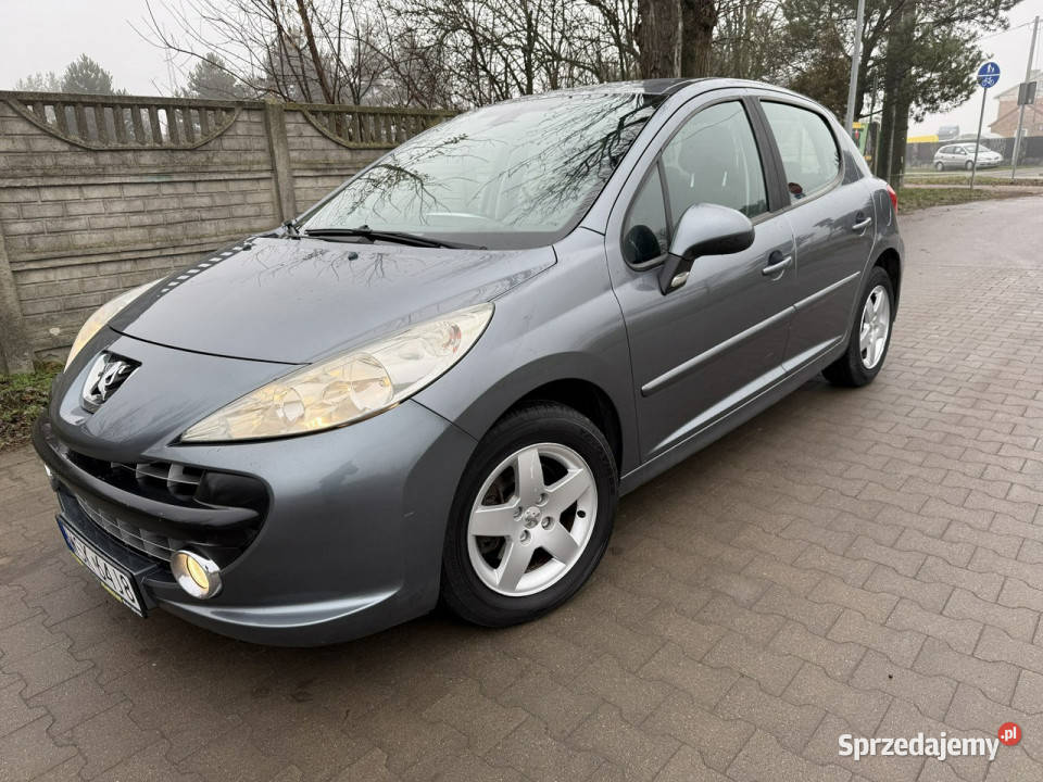 Peugeot 207 Peugeot 207 14B 2009r Climatronic lakier metallic Motoryzacja