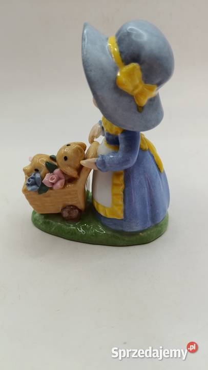 Figurka porcelana dziewczynka w kapeluszu Zamość