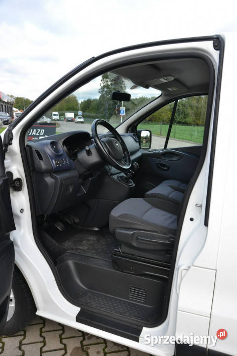 Opel Vivaro 16 cdti 125 6biegów 9osobowy 2x