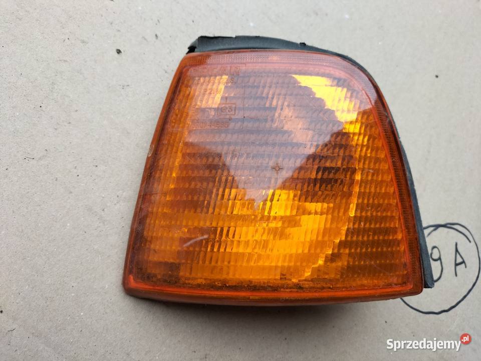 AUDI 80B3 B3 KIERUNKOWSKAZ LEWY Kamień-Kolonia