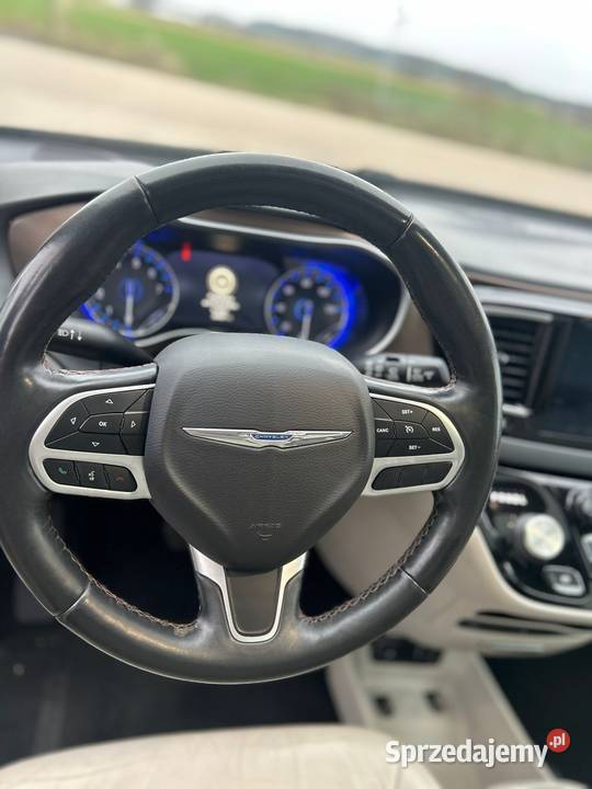 Chrysler Pacifica super stan multimedia Grójec