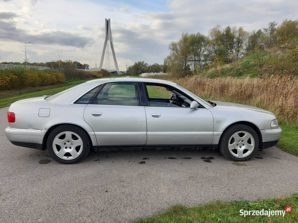 Audi A8 D2 Lift 37 Quattro bogate wyposażenie 392000km Nisko