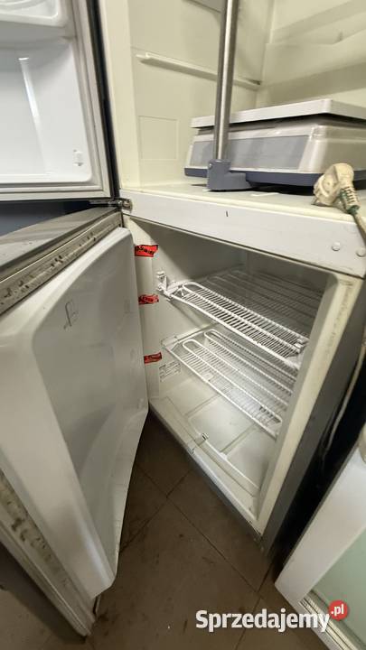 Syndyk sprzeda wyposażenie sklepu spożywczego wolnostojące Frydrychowice