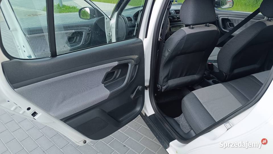 Skoda fabia 12 MPI klima niski przebieg biała Łuków