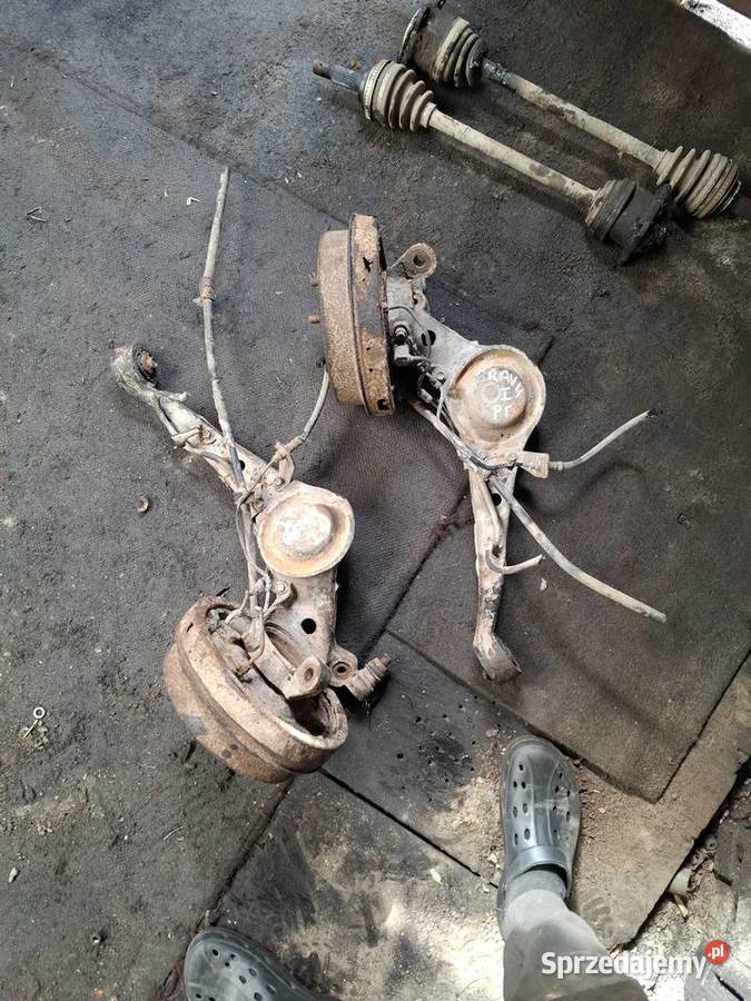 TOYOTA RAV 4 I wahacz tył piasta 9400r Kielce