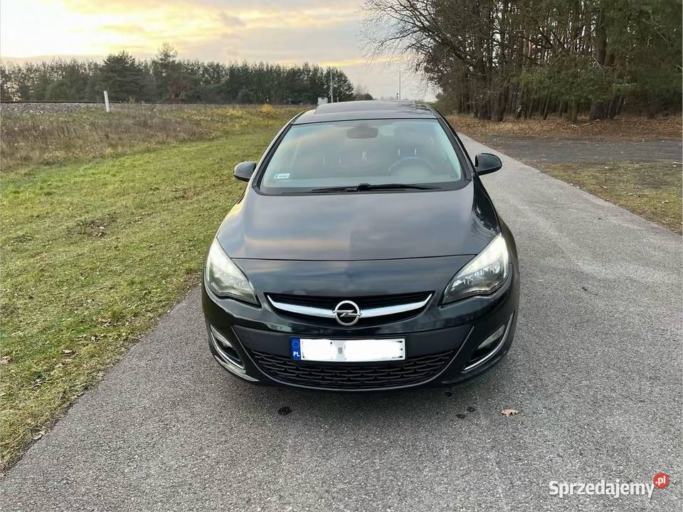 Opel Astra J 14 2013r benzyna Mielec