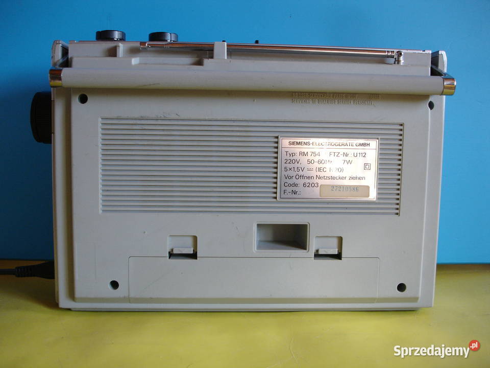 Radiomagnetofon SIEMENS CLUB 754