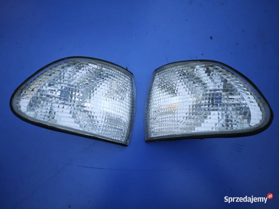 Kierunkowskazy przód białe BMW E38 komplet osobowe Żory