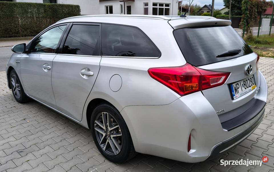 Toyota Auris II 18 Hybrid z LPG 15100 Zadbane i Warszawa