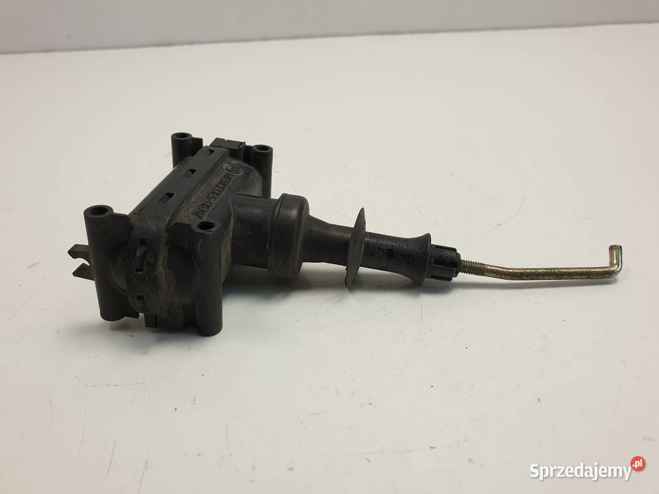 Mercedes W126 SEC SIŁOWNIK TYLNEGO ZAMKA Prawy Rudka sprzedam