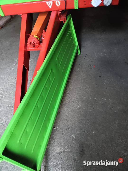 Rozrzutnik obornika tandem zamiana przyczepa Rozrzutniki obornika Brodnica