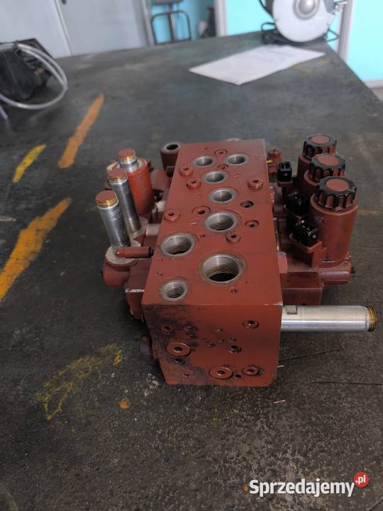 Rozdzielacz hydrauliczny Linde Linde H30T02 2014 sprzedam