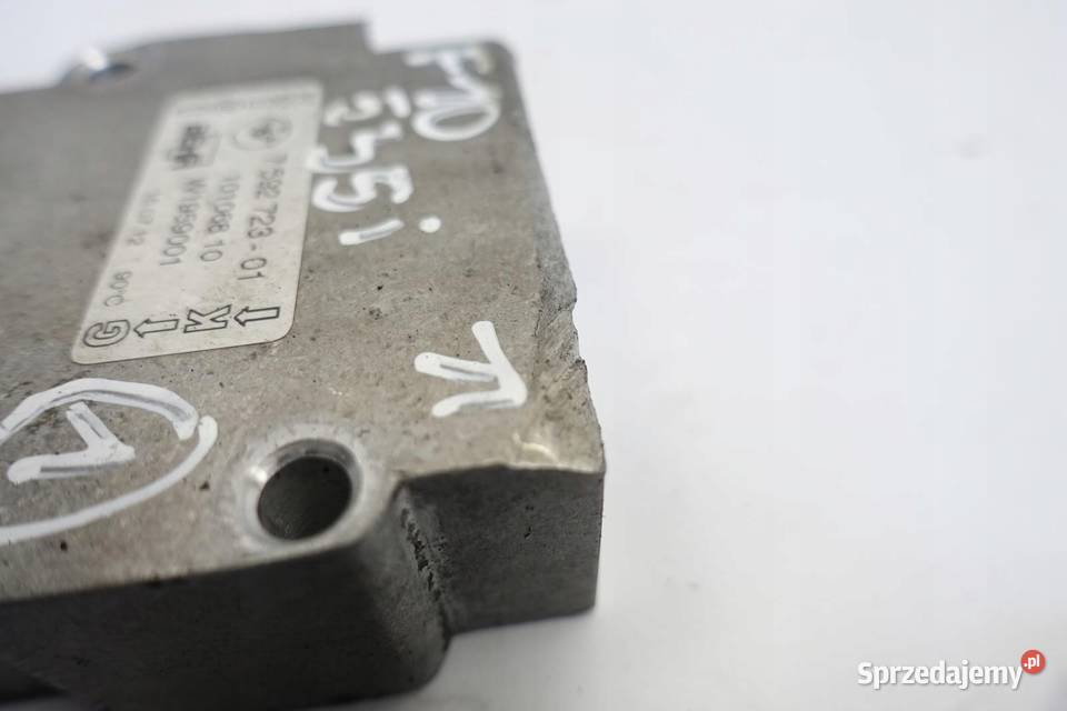 BMW F10 535 30 i TERMOSTAT OLEJU 7592723 sprzedam