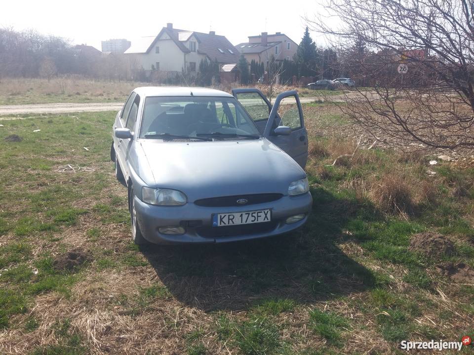 Ford Escort diesel Rok produkcji 1998 Kielce sprzedam