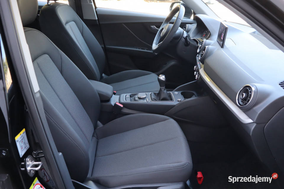 Audi Q2 30 TFSI światła LED Zabrze