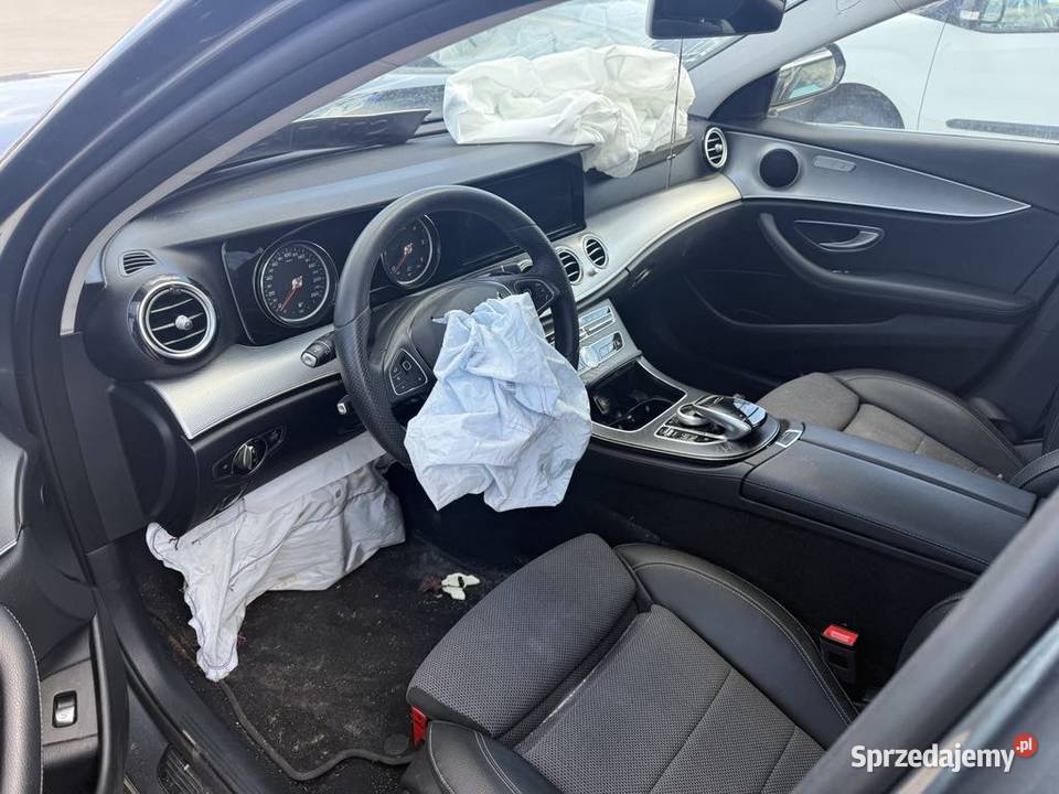 MERCEDES BENZ E 220 D 4MATIC 2018r Garwolin