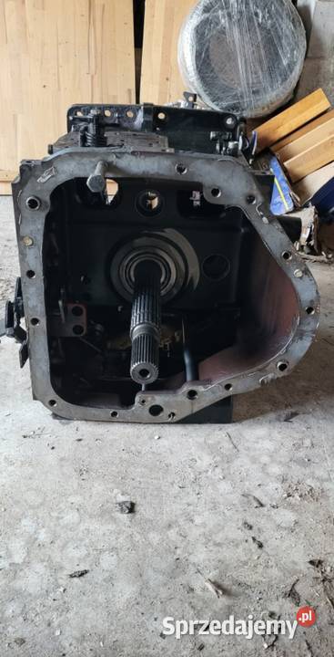 Obudowa skrzyni case 5130 5140 I 5150 Sejny