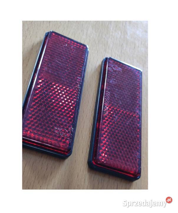 czerwone odblaski prostokątne ostrzegawcze