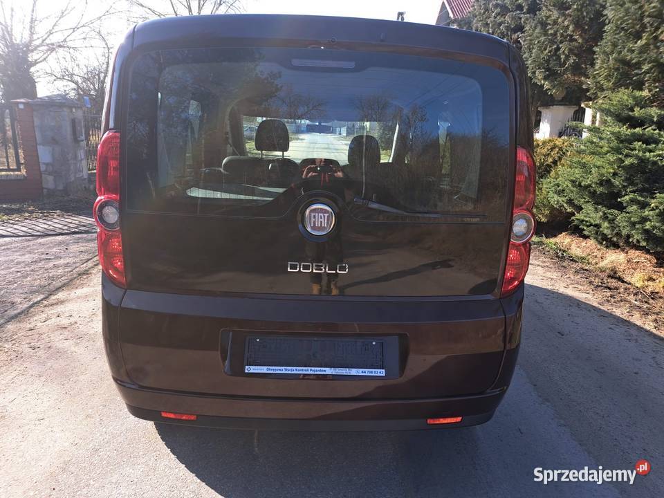 Śliczny Fiat Doblo 14 benzyna 90 2011r 5 osób Tomaszów Mazowiecki