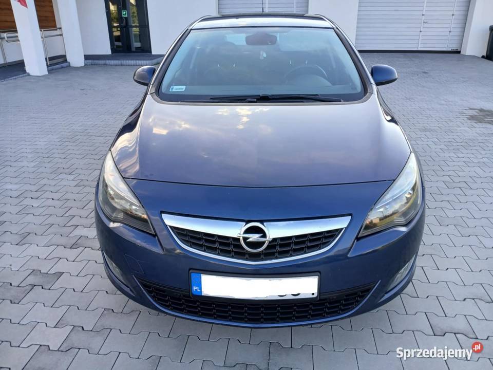 Opel Astra J 2010 14GAZ Cosmo Grzane fotele podkarpackie Przeworsk