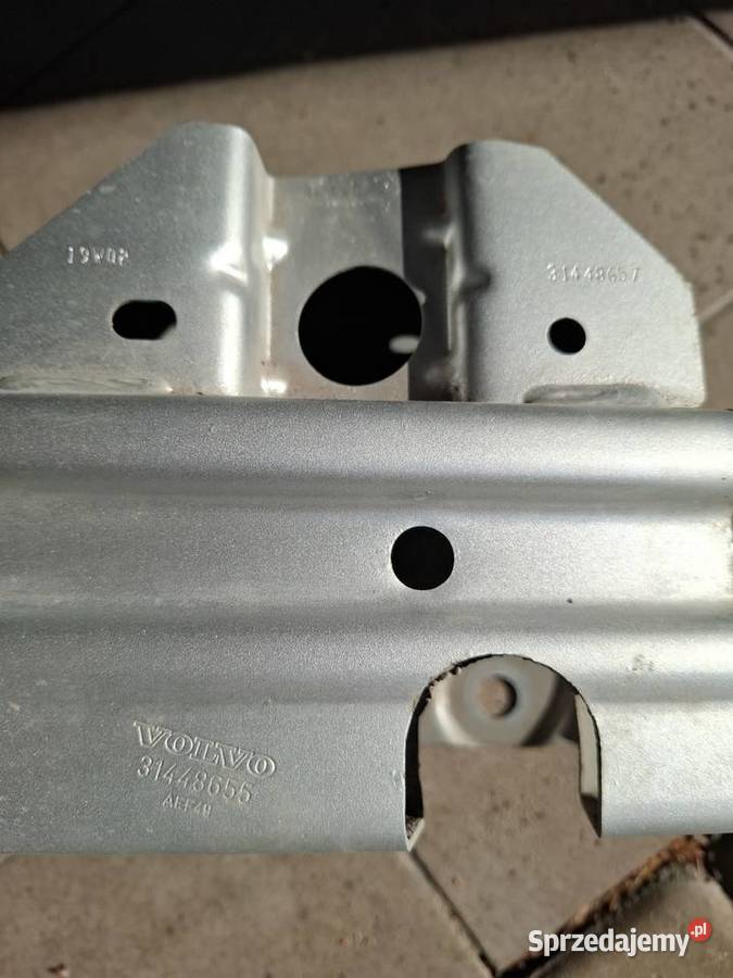 Belka tylna Volvo XC40 Motoryzacja Puławy sprzedam