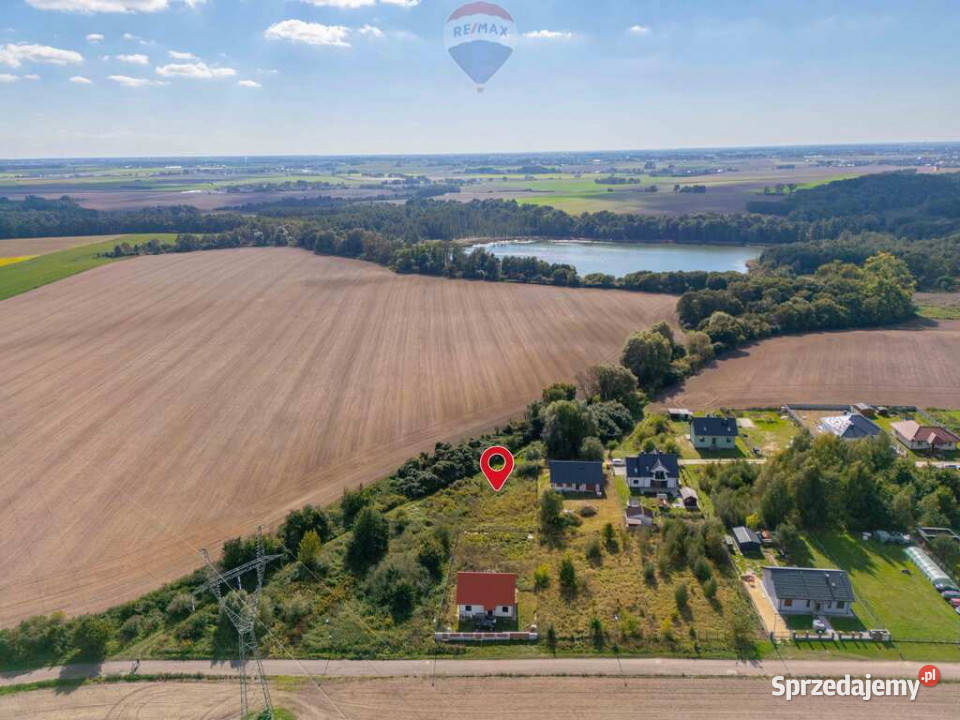 Działka budowlana koło Poznania jezioro i las utwardzona Nieruchomości Uzarzewo