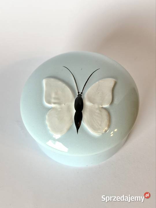 Błękitna szkatułka z motylem ceramika mazowieckie Warszawa