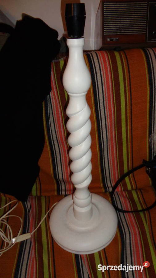 Kampa stojąca na stół