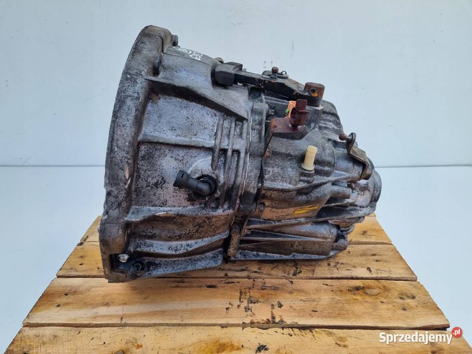 Renault Trafic II 19 DCI MANUALNA SKRZYNIA osobowe