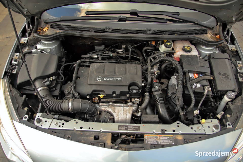 Opel Astra J Kombi 14 Turbo Enjoy 140 SZWAJCAR 1364cm3 Zgierz