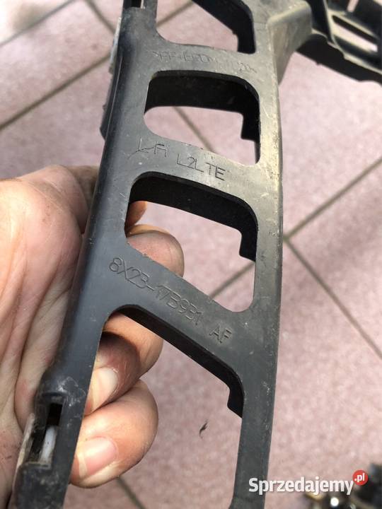 ŚLIZG ZDERZAKA LEWY TYŁ JAGUAR XF X250 osobowe Części montażowe Kozy sprzedam