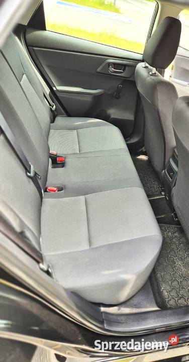 Toyota Auris Kombi 16 Active 2017 ESP Warszawa