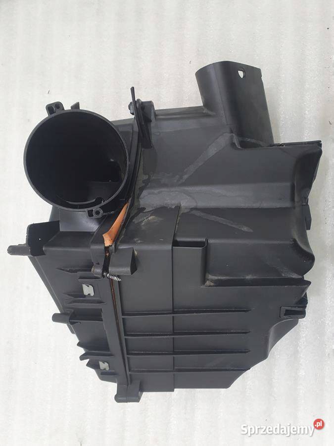 OBUDOWA FILTRA POWIETRZA VOLVO XC90 30636845 osobowe