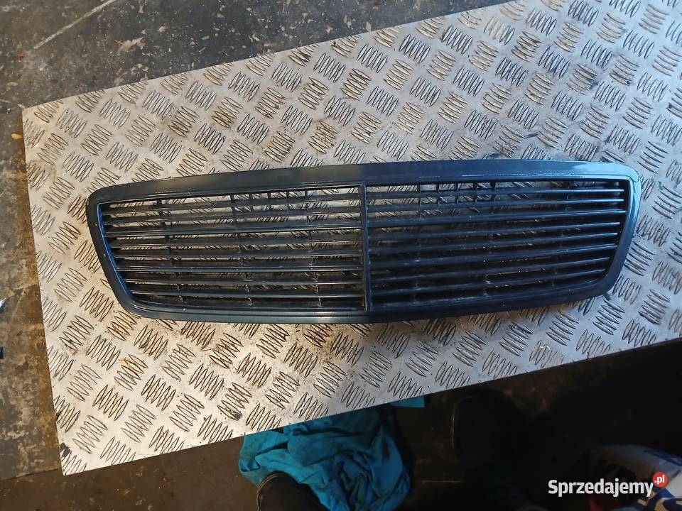 Grill atrapa Mercedes w203 lak189 Radłów sprzedam