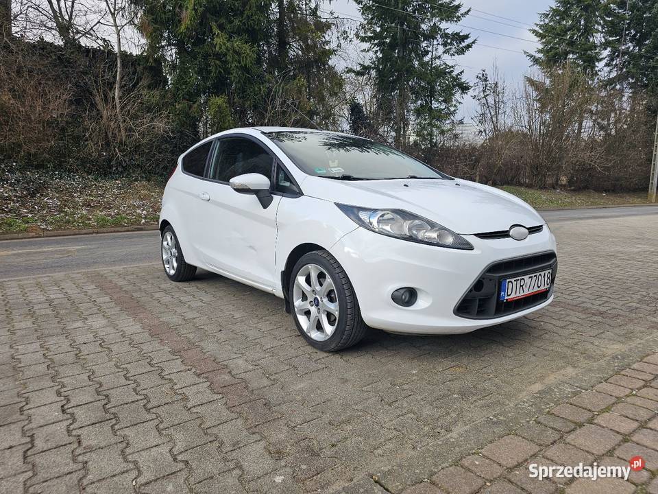 Ford Fiestka MK7 12L Benzyna 82 2009r Trzebnica
