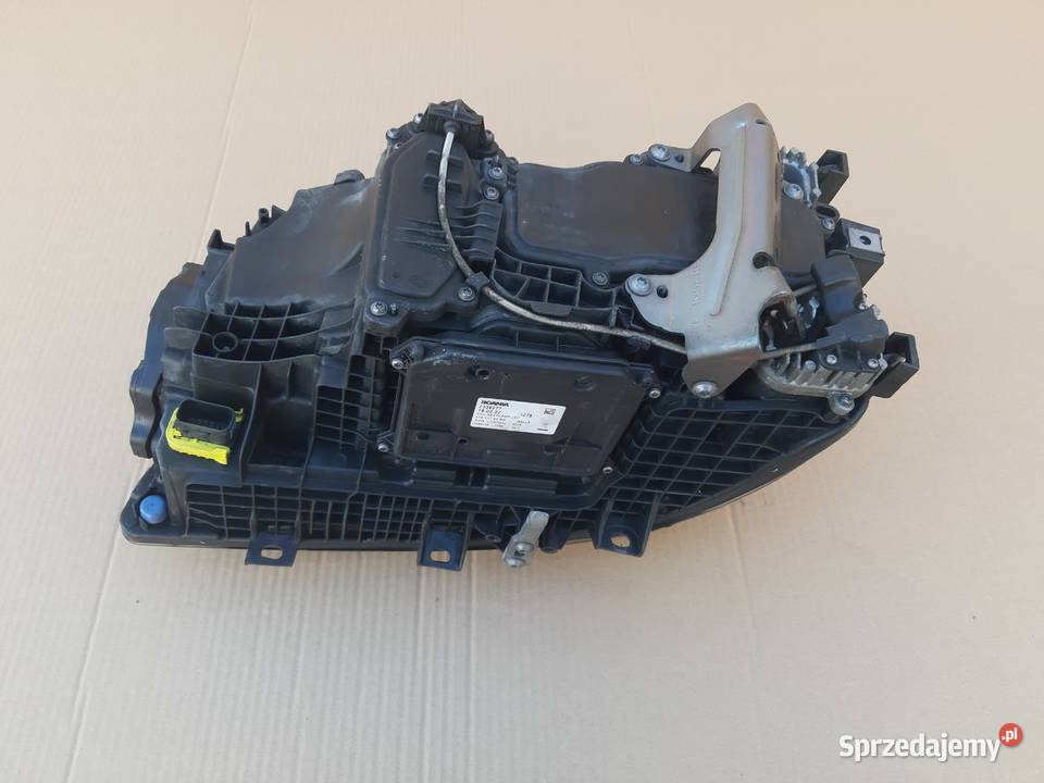 SCANIA R S REFLEKTOR PRAWY LAMPA PRAWA FULL LED