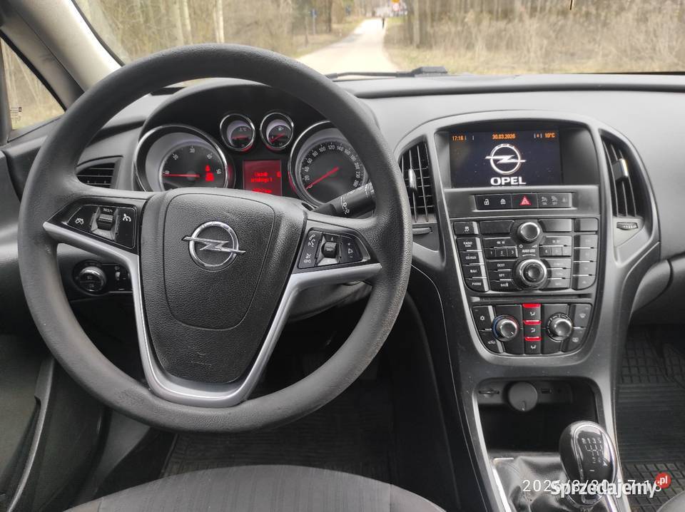 Opel Astra 17 kombi 17cdti isuzu ESP