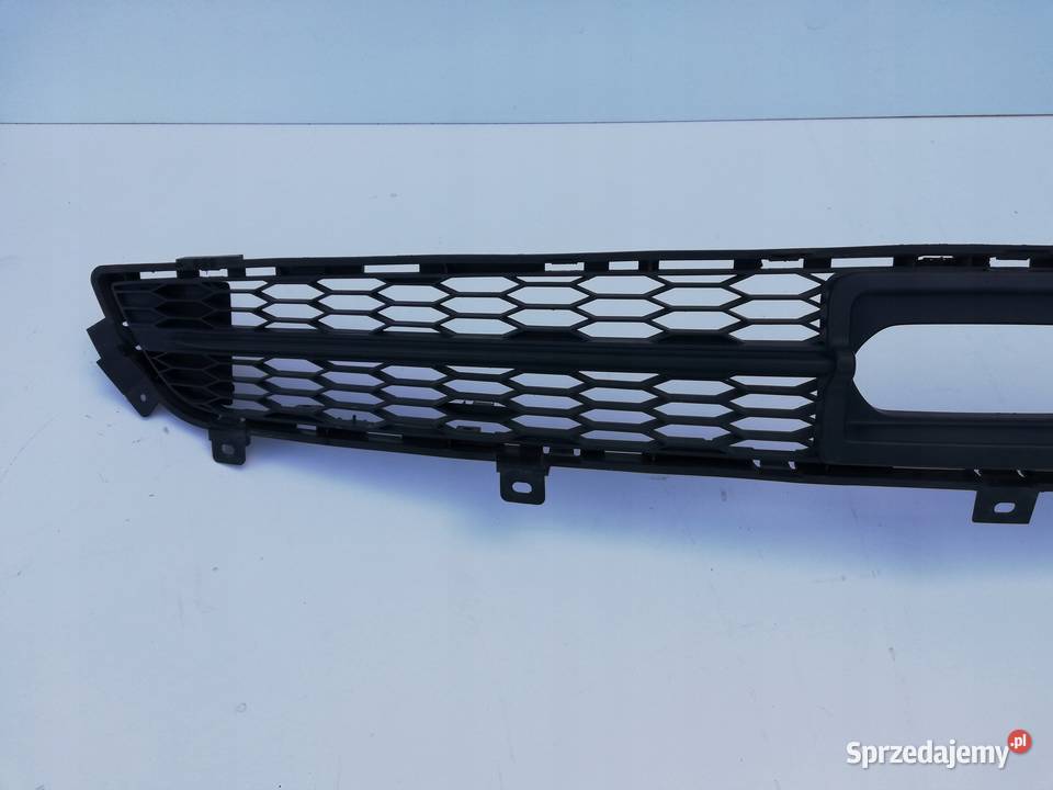 KRATKA GRILL ZDERZAKA INFINITI M30 M35 M37 M56 osobowe Nowy Tomyśl