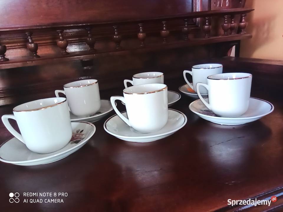 6 Filiżanek z różami z białej porcelany Porcelana i szkło Gdańsk