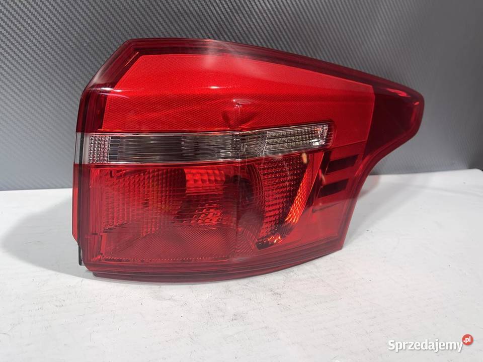 FORD FOKUS 3 LIFT PRAWA LAMPA TYŁ Ostroróg