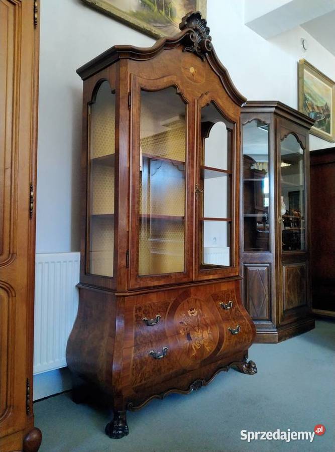 Piękna witryna biblioteka intarsje włoski barok Białystok